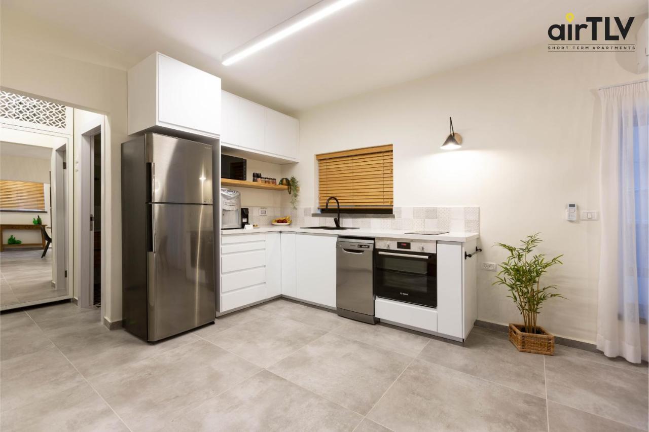 Localz - Sirkin Apartment Тель-Авив Экстерьер фото